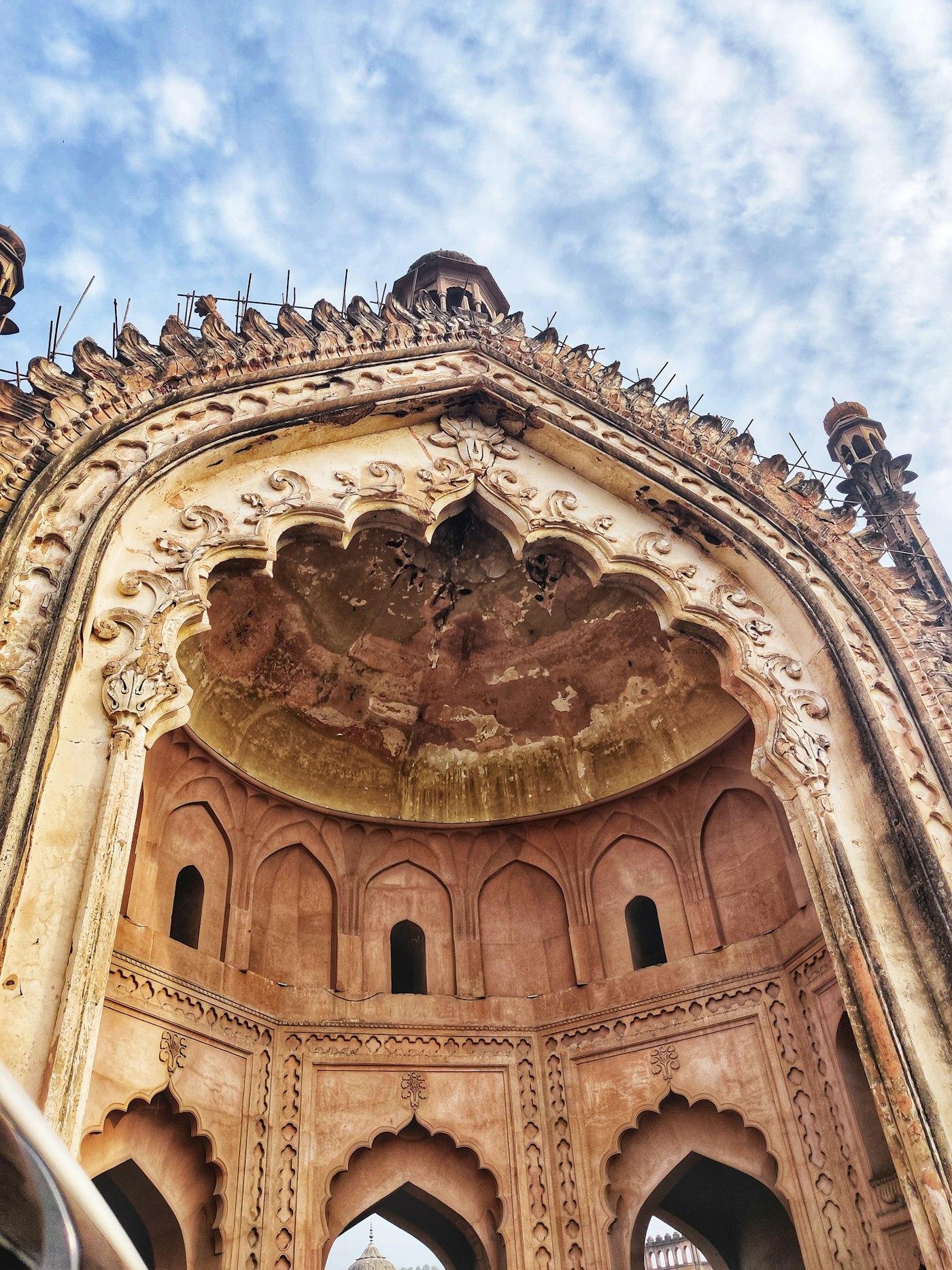Rumi Darwaza archway, Lucknow
