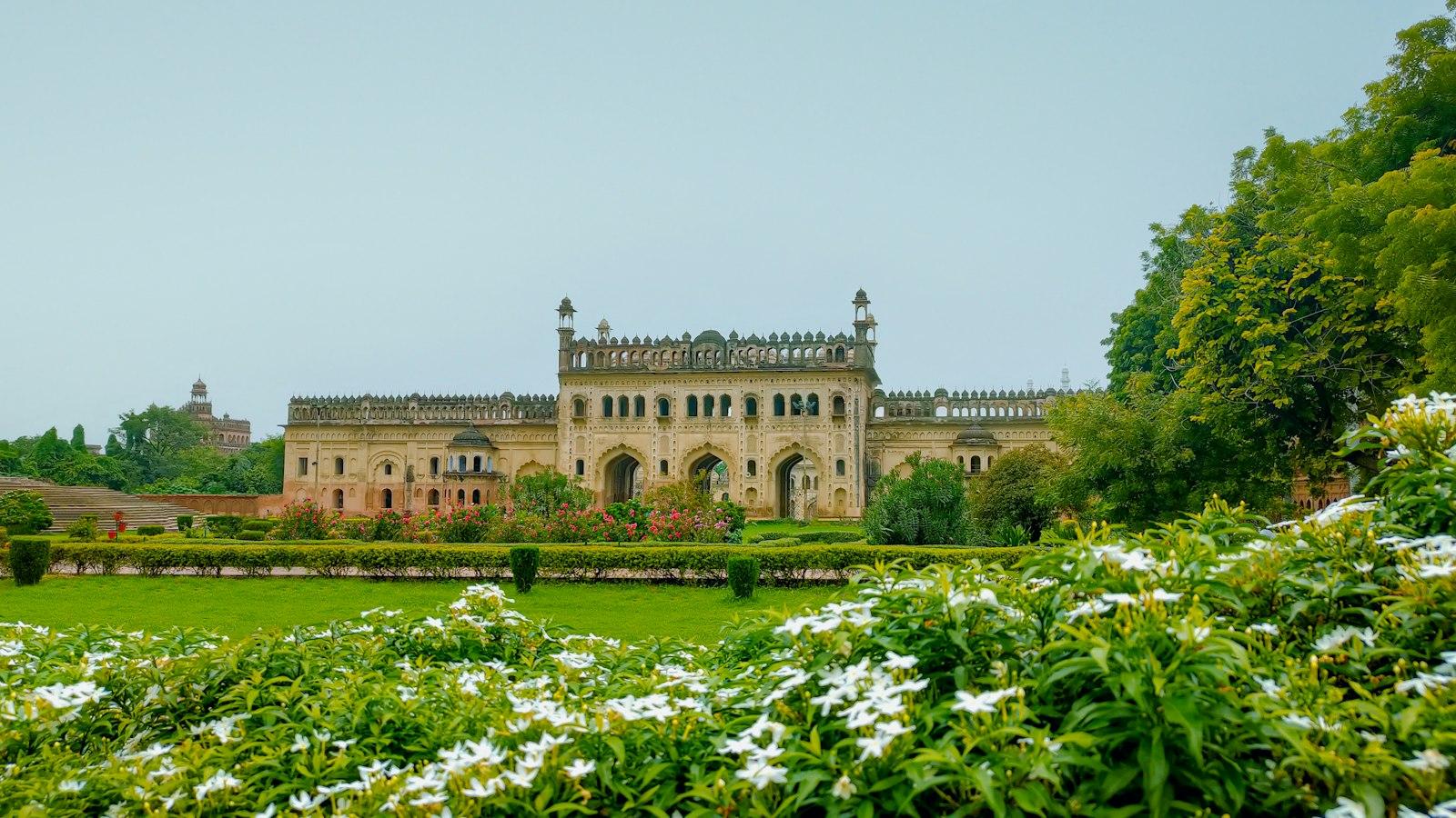 Bara Imambara garden, Lucknow